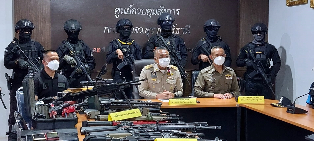 ผู้ว่าฯสุราษฎร์ ย้ำ จนท.รัฐสร้างความปลอดภัยประชาชน หลังรวบช่างแอร์ซุกปืนไว้เพียบ