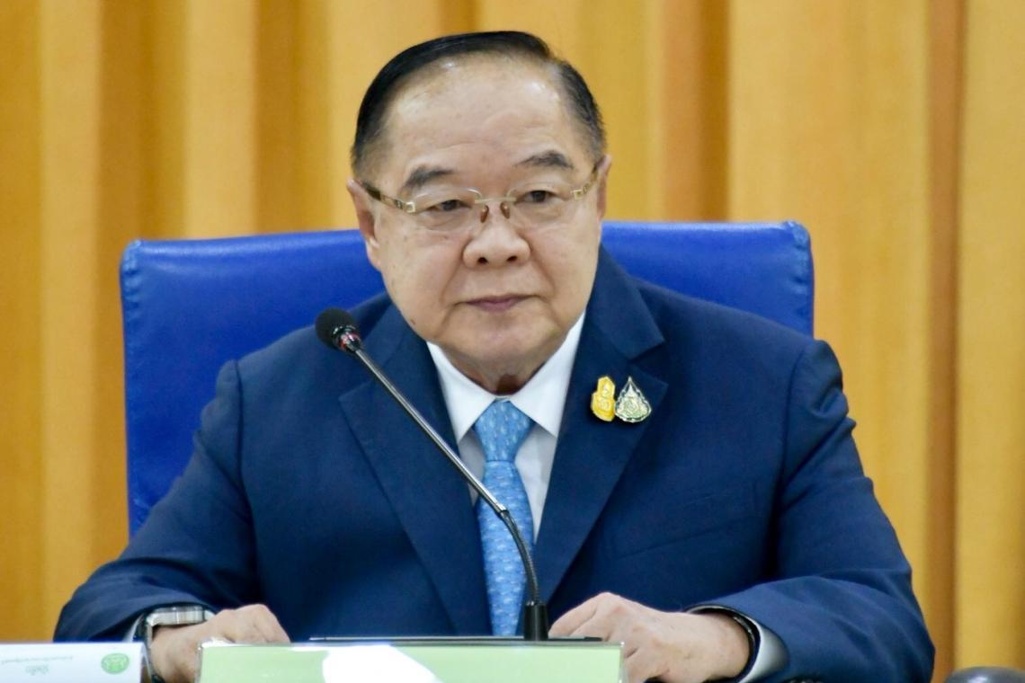 “บิ๊กป้อม” ปัด พบระเบิดลาดพร้าวโยงการเมือง ชี้ “คนป่วยจิตเวช” วางระเบิดปลอม