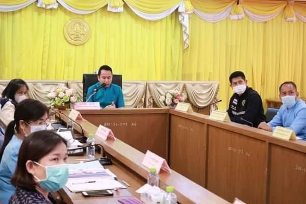 นายกอบจ.ยโสธรชี้แจงร่างพระราชบัญญัติงบประมาณรายจ่ายปี66