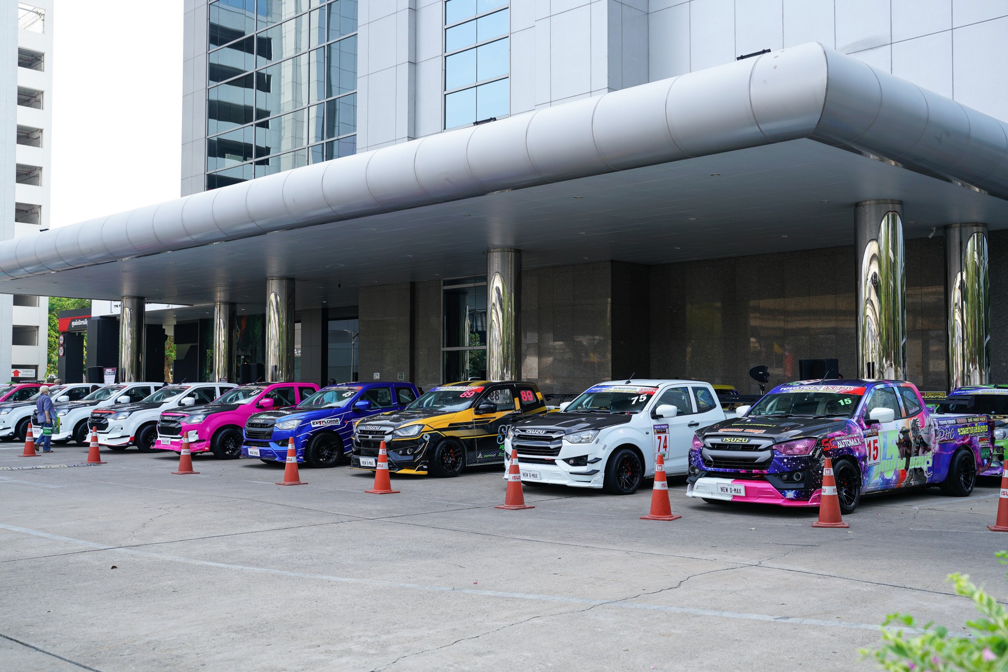 “ISUZU ONE MAKE RACE”ท้าประลองความเร็วกระบะทางเรียบ