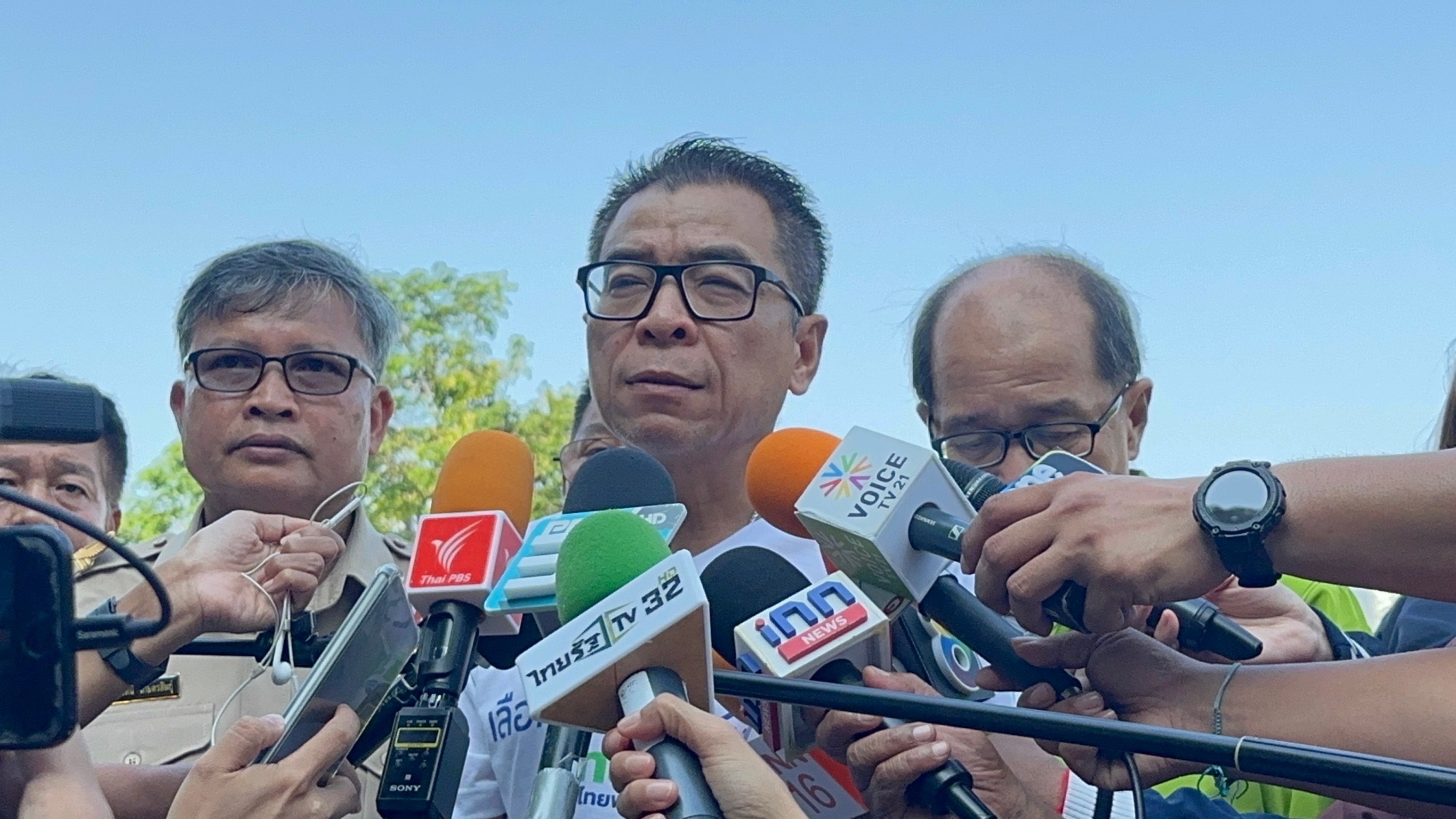 "เลขาฯ กกต." ตรวจความเรียบร้อยเลือกตั้งล่วงหน้า ม.ราม ประสาน "กทม." อำนวยความสะดวก ปชช. บรรเทาสภาพอากาศร้อน-จราจรติดขัด