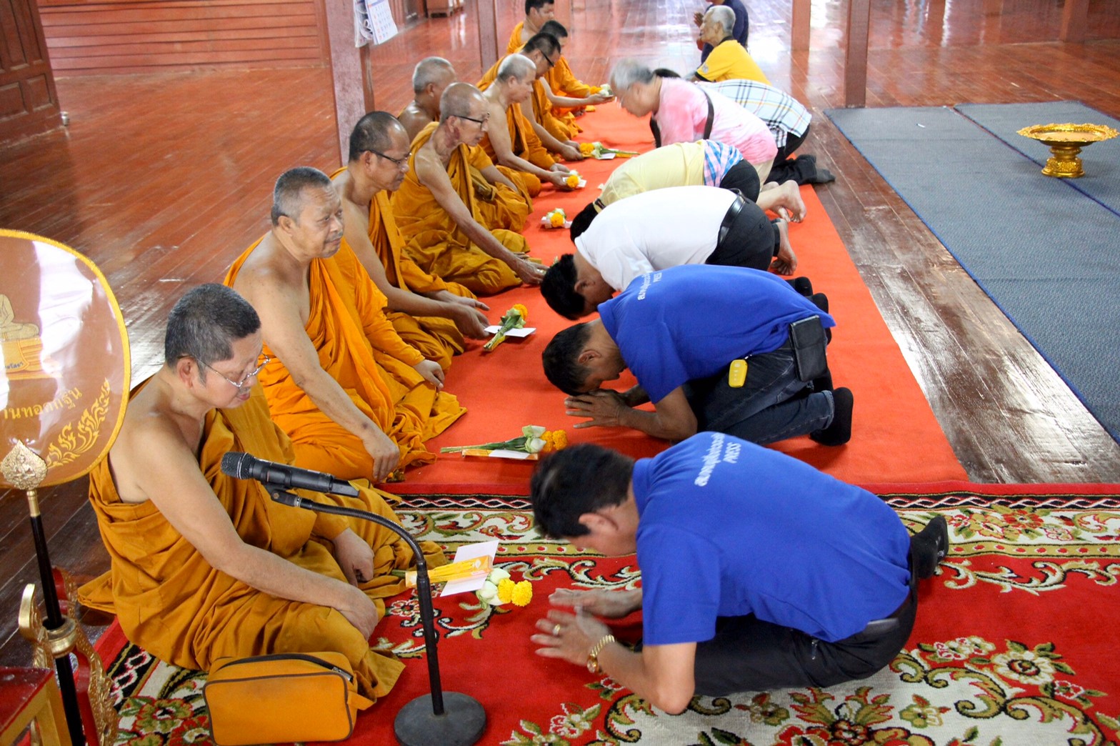 "สมาคมผู้สื่อข่าวแปดริ้ว" จัดพิธีทำบุญเลี้ยงพระเพื่ออุทิศส่วนกุศลให้กับผู้สื่อข่าวที่ล่วงลับ ในวันนักข่าว