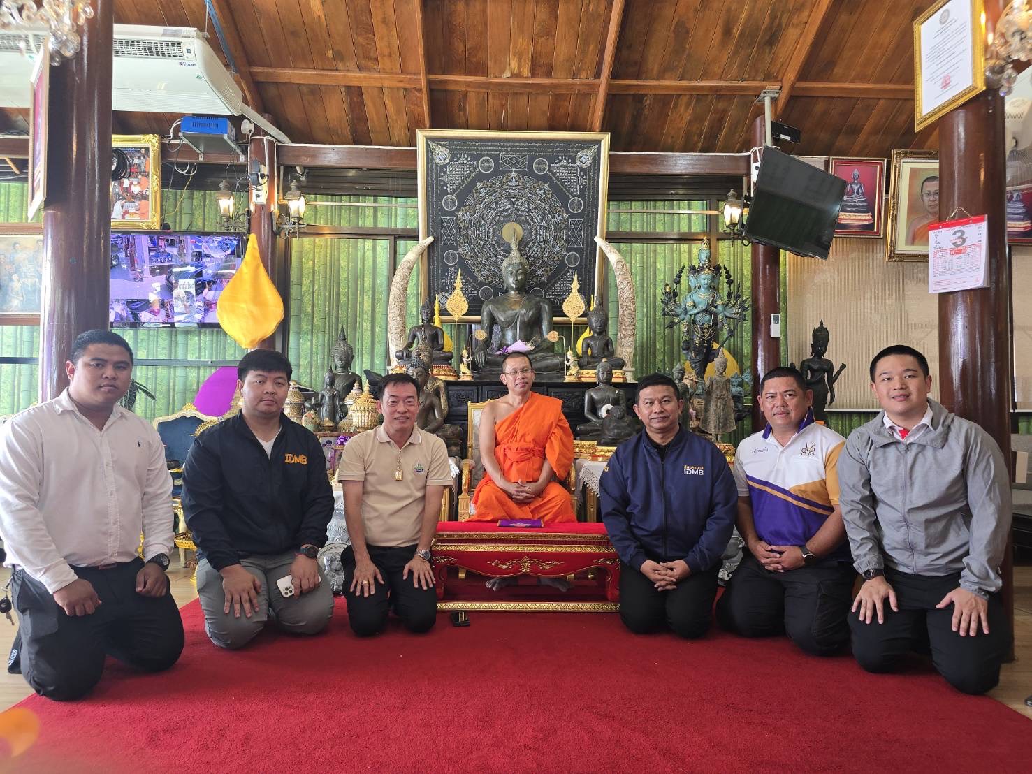 ‘ผู้การจ๋อ’น้อมถวายมุทิตาสักการะอายุวัฒนมงคลครบ52ปี พระโสภณธรรมวงศ์ เจ้าอาวาสวัดอินทรวิหาร บางขุนพรหม กทม.