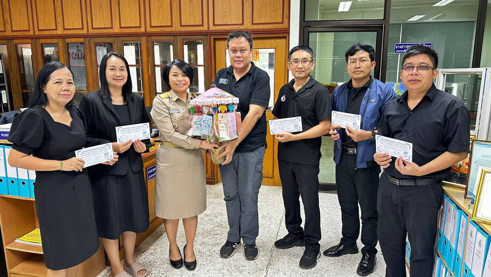 "กู้ภัยคำหอม" จัดทอดผ้าป่าจัดซื้อรถพยาบาลเสริมทัพให้กู้ภัย