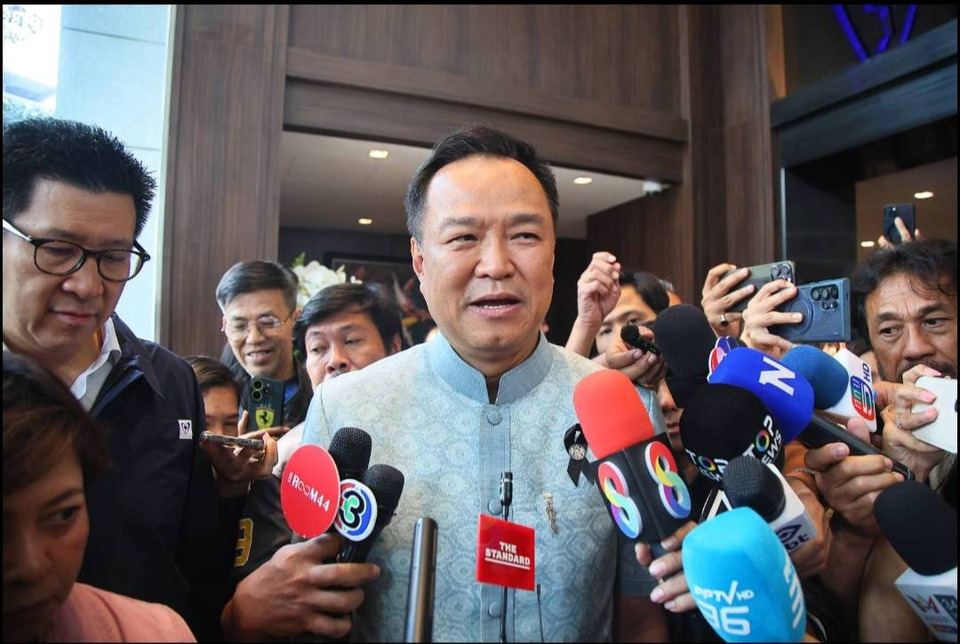 "อนุทิน" ลั่นจัดตั้งรัฐบาลต้องมีเสถียรภาพ-ไม่เอาทุนเทา พร้อมรับฟังเสียงประชาชนเป็นที่ตั้ง