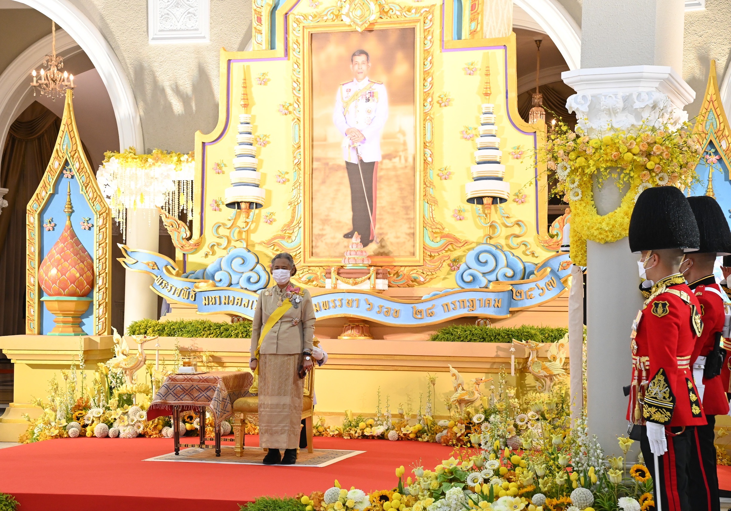 สมเด็จพระกนิษฐาธิราชเจ้าฯเสด็จพระราชดำเนินไปในงานสโมสรสันนิบาตเฉลิมพระเกียรติในหลวงพระชนมพรรษา 6 รอบ 