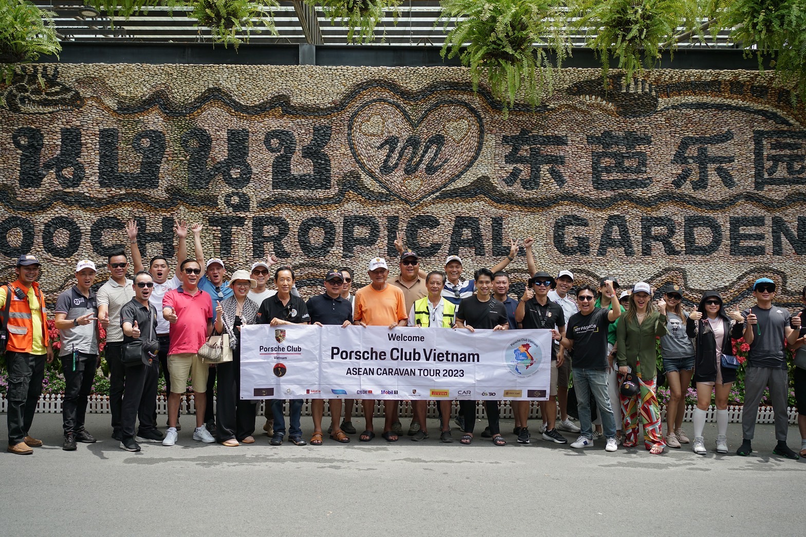 สวนนงนุชพัทยา เป็นจุดหมายกลุ่มคาราวาน  Porsche Club Vietnam  Asean Caravan Tour 2023