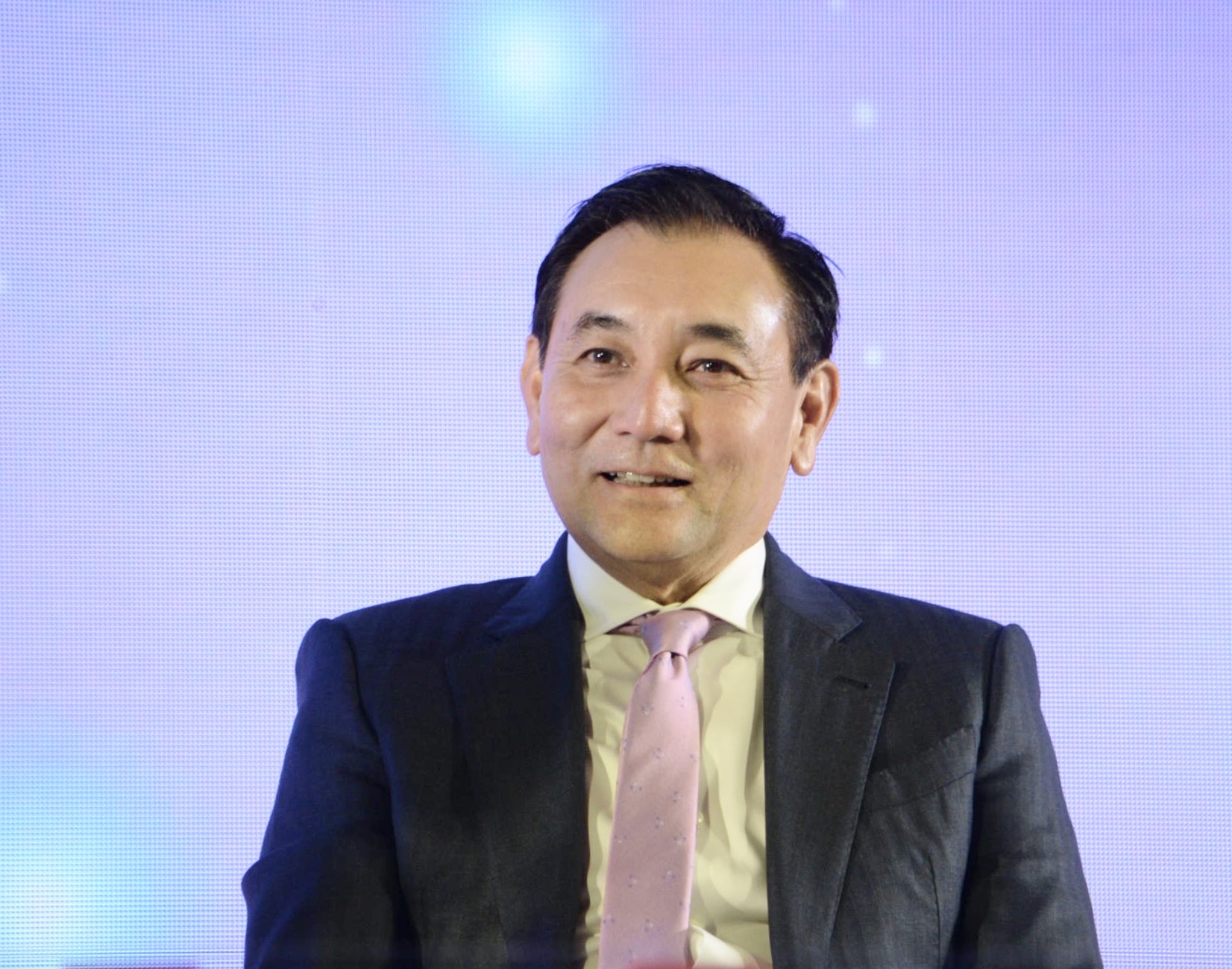 "สารัชถ์" แนะไทยต้องเร่งปรับตัวเอง พร้อมแข่งขันกับประเทศเพื่อนบ้าน ย้ำสังคม-ศก.ไม่หยุดรอ 
