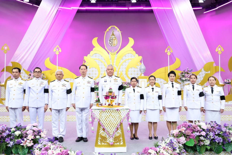 การเคหะแห่งชาตินำทีมคณะผู้บริหารบันทึกเทปถวายพระพร สมเด็จพระนางเจ้าสุทิดาฯ