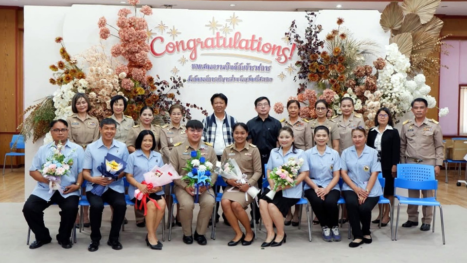นายก อบจ.ศรีสะเกษ ต้อนรับข้าราชการใหม่ 52 ราย พร้อมมอบแนวทางการทำงาน เน้นบทบาทการรับใช้ประชาชน