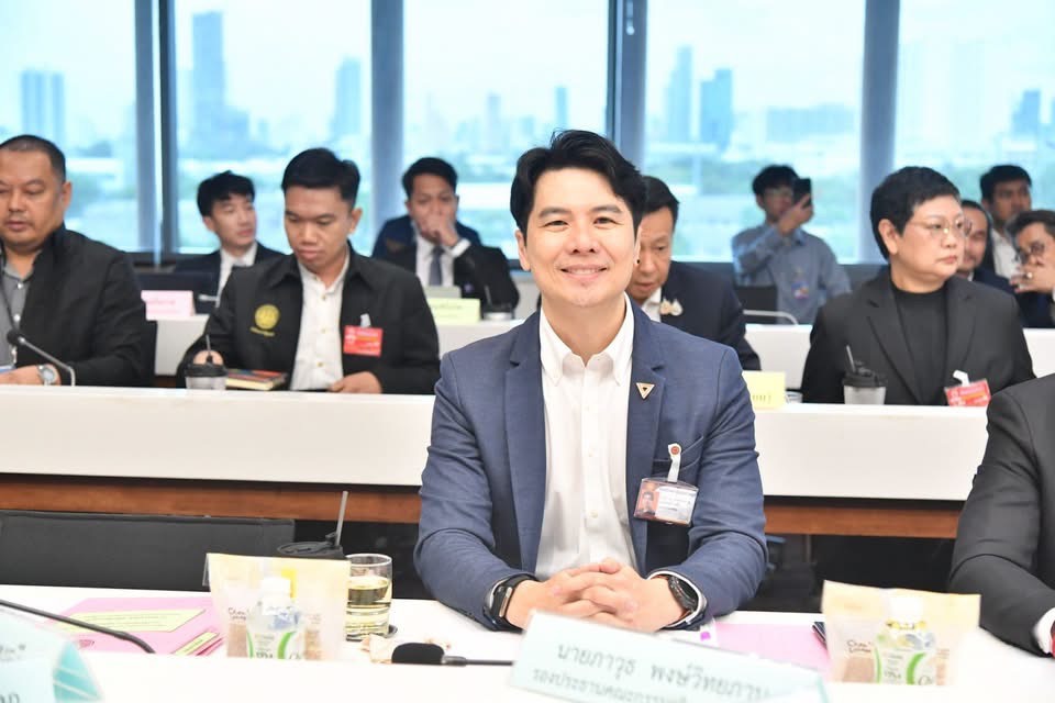 “ภาวุธ” ไร้เงาเข้าสภาฯ หลังมีชื่อโยงคดี Forex ปริศนา สะดุดวงตรวจสอบโครงการ TH-AI Passport