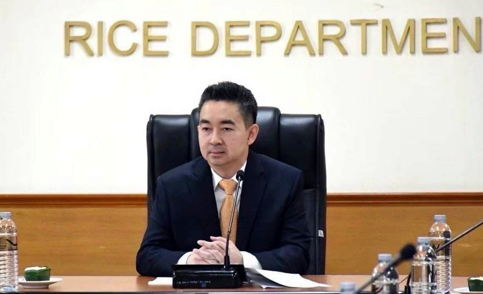 กรมการข้าว จ่อถกสหกรณ์–โรงสี ลุยแผน “ชะลอขายข้าว” สู้วิกฤตราคาตกต่ำ ปี 68/69