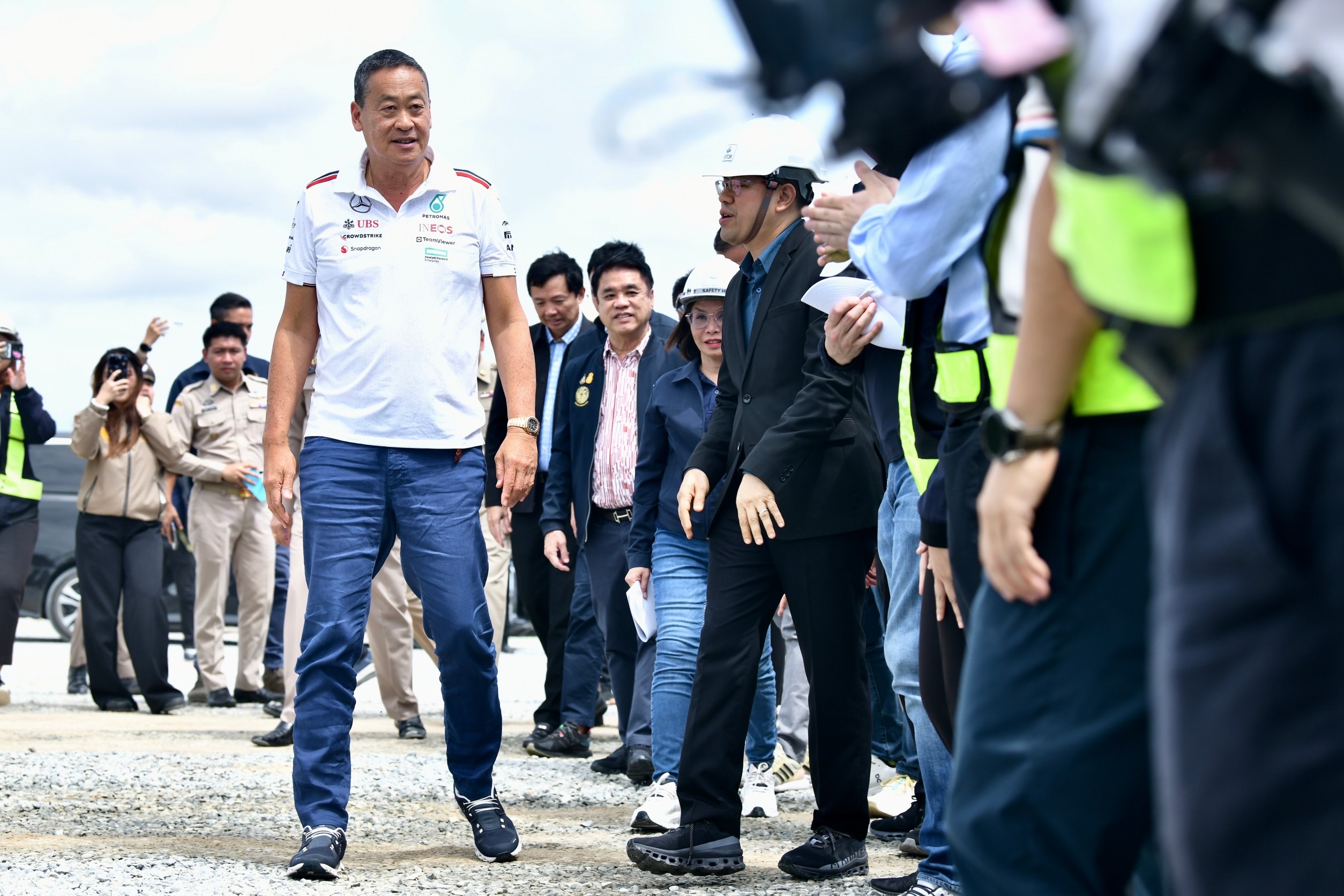 "เศรษฐา" ตรวจการก่อสร้างท่าเรือแหลมฉบัง เฟส 3 เร่งรัดจบได้ตามสัญญา มิ.ย. 69 