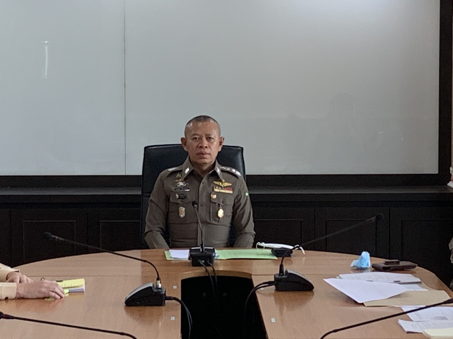 "บิ๊กโอ๋" ถกความพร้อมประชุม ก.ตร. ครั้งที่ 12/2563