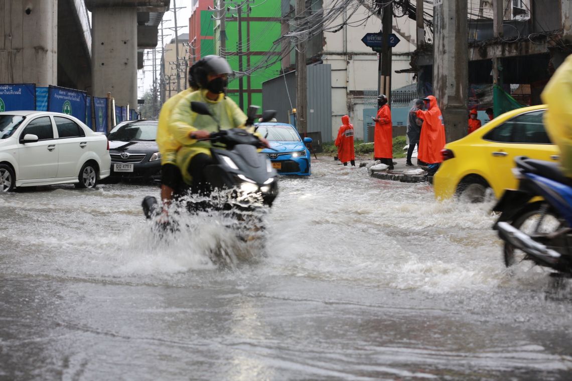 'ดร.สามารถ' แนะ 'ชัชชาติ' แก้น้ำท่วมกรุงเทพฯ  อย่ามัวแต่ชู 'เส้นเลือดฝอย' จนลืม 'เส้นเลือดใหญ่'