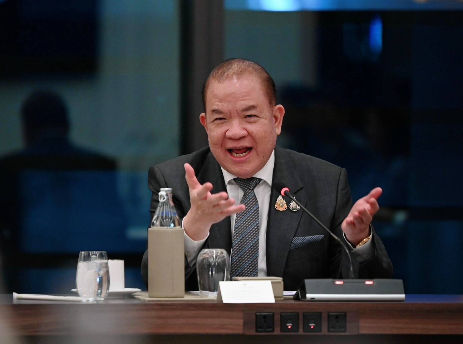พาณิชย์เร่งดันส่งออกข้าวไทย ปิดดีล 5 แสนตันใน TRC 2025 เจาะตลาดสหรัฐฯ แอฟริกา-ตะวันออกกลาง
