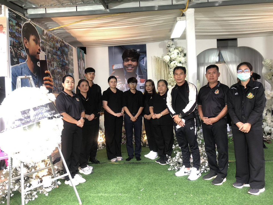 ชมรมศิษย์เก่าจุฬาฯ ร่วมเป็นเจ้าภาพสวดพระอภิธรรม “ฮลุน โซโล่” คืนแรก ย่า-ครอบครัวได้รับกำลังใจล้นหลาม