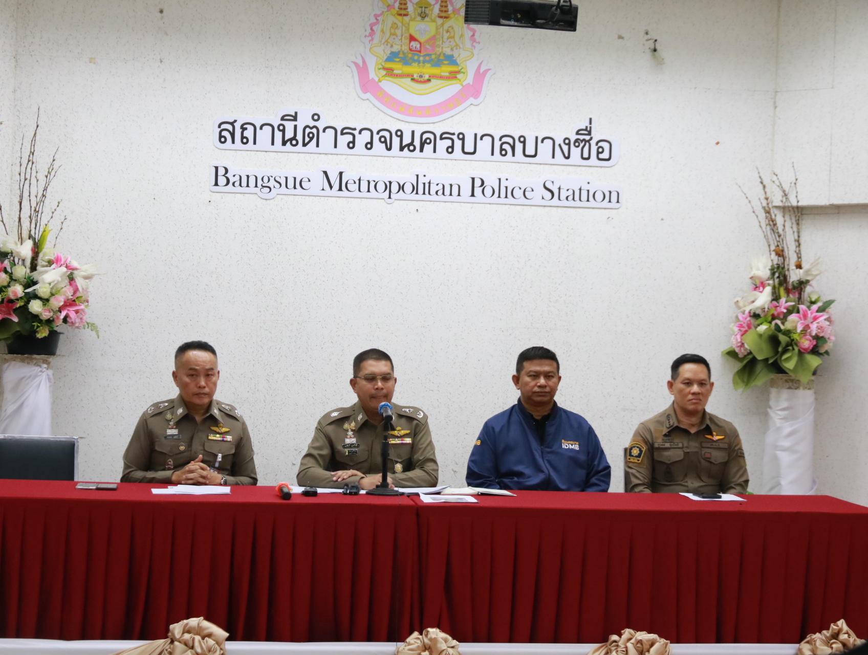 “รองนพศิลป์” แจงคดีอดีตนักมวยหลบหนีหมายจับ รู้ตัวว่าผิดขอมอบตัว ลั่นใครช่วยผู้ต้องหาถูกดําเนินคดีหมด