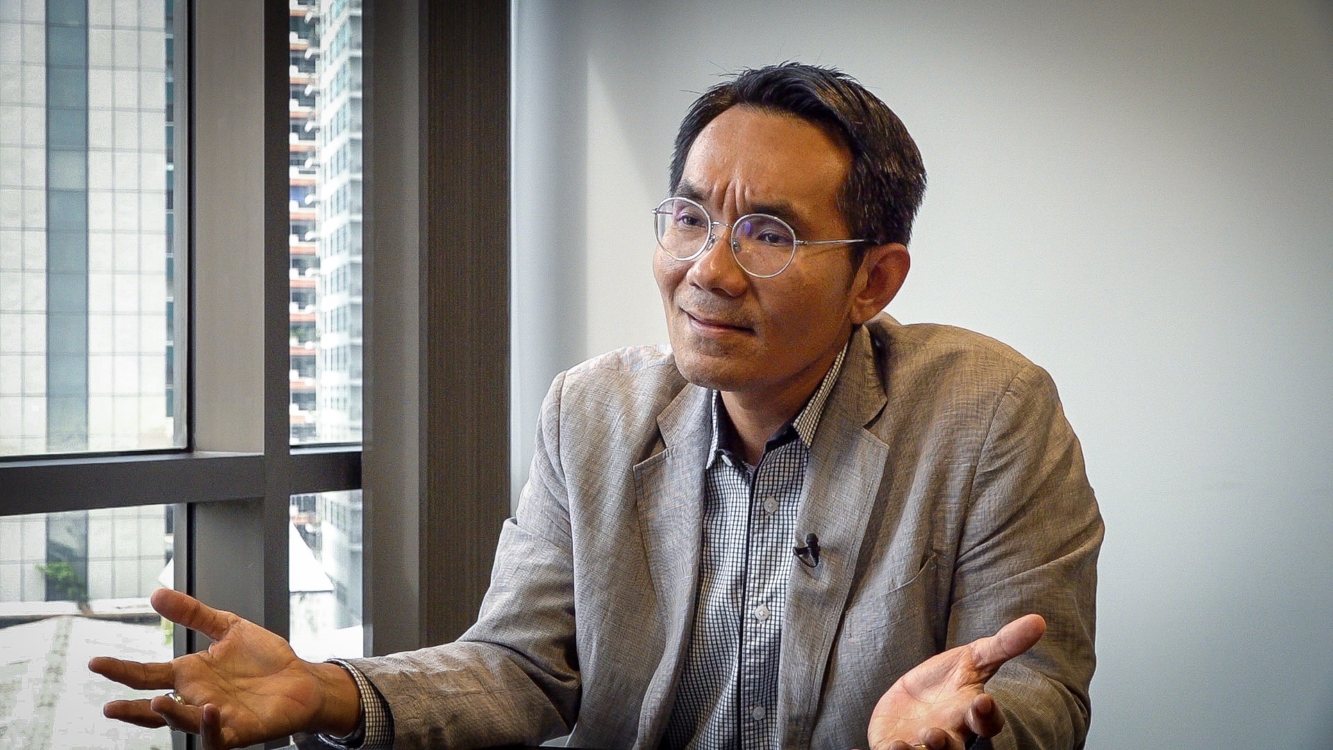 “โอฬาร” สงสัย มีกลุ่มใต้ดินเสียผลประโยชน์ อยู่เบื้องหลังขบวนการยี้กัญชา 