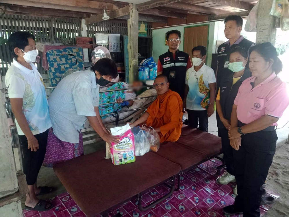 พลังบวชร่วมใจ ช่วยเหลือผู้ยากไร้อำเภอแสวงหา