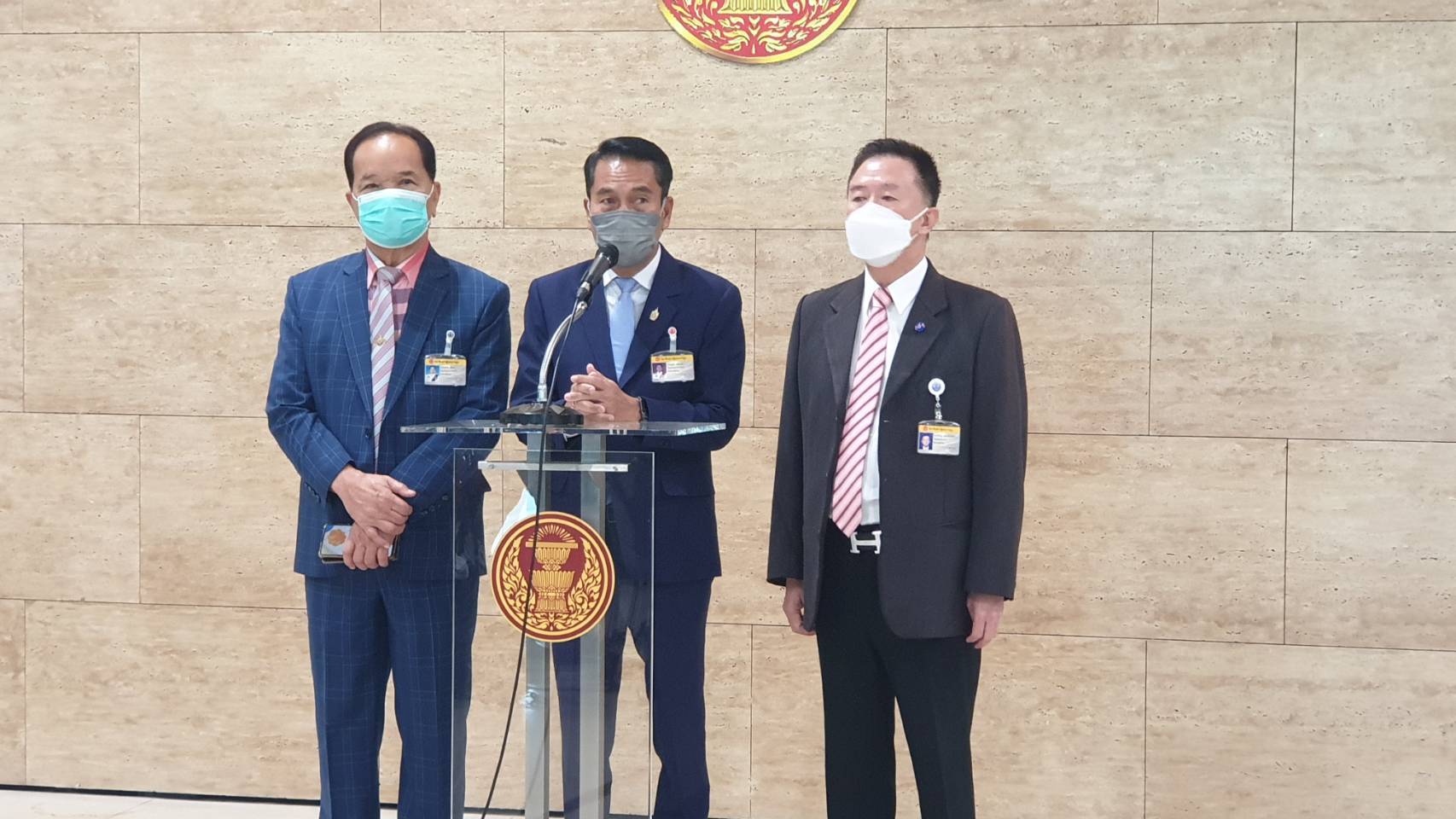 "สุทิน" หยันเอกสาร "มีชัย" ปมวาระ 8 ปี นายกฯ ไร้น้ำหนัก หวังโยนหินถามทาง