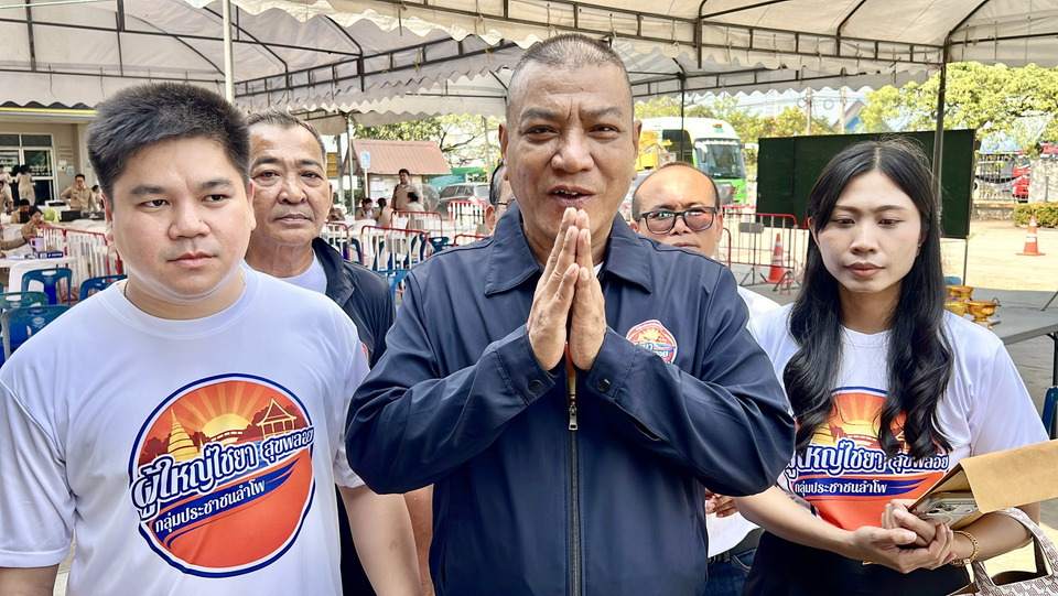 อดีตผู้ใหญ่บ้าน ลงสู้ศึกนายกเล็กลำโพ ชูนโยบายประชานิยม หวังล้มแชมป์เก่า 3 สมัย 