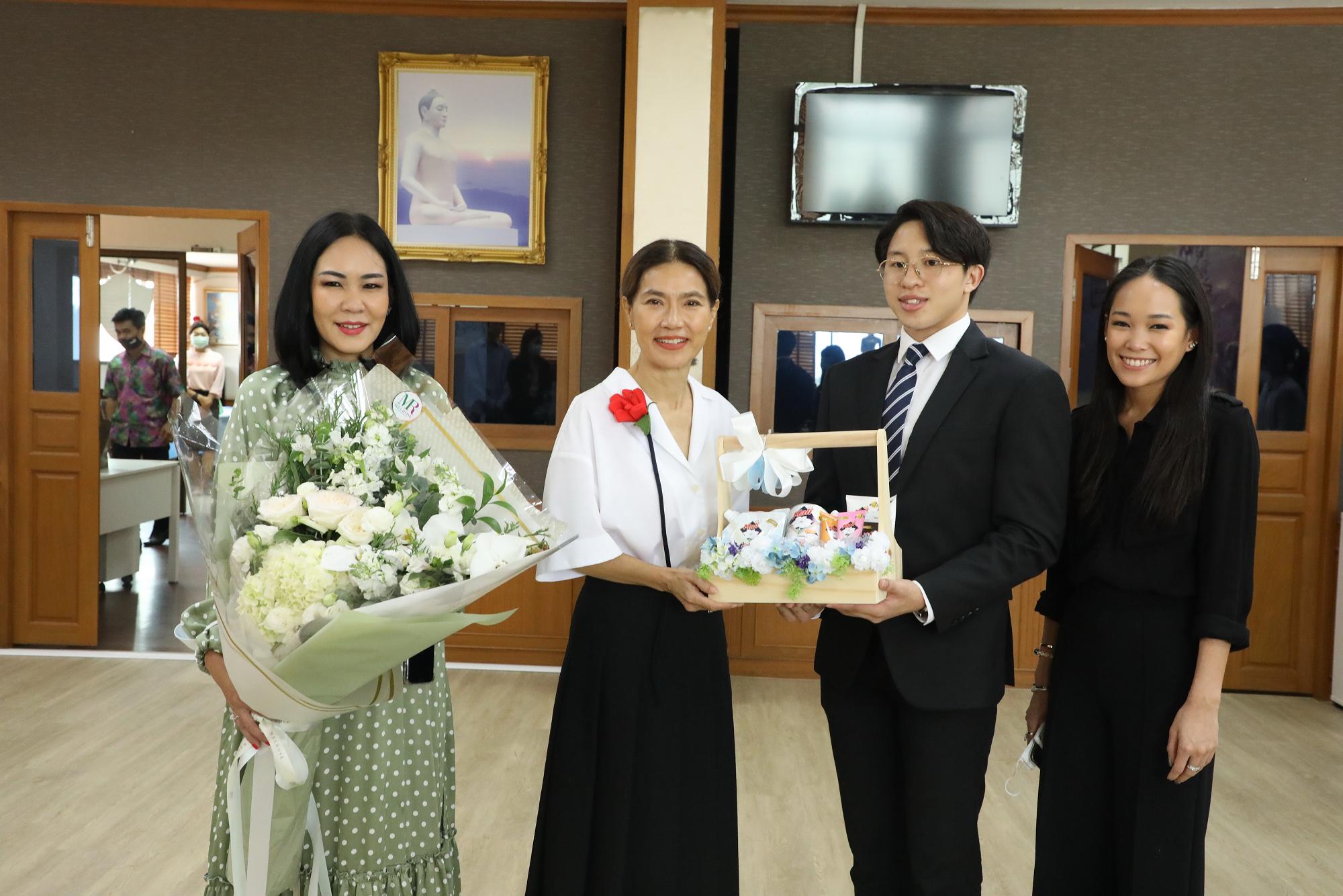 บริษัทอุตสาหกรรมนมไทย จำกัด นมตรามะลิ พร้อมคณะผู้บริหาร แสดงความยินดีกับ นันทิดา แก้วบัวสาย นายก อบจ.สมุทรปราการ 	