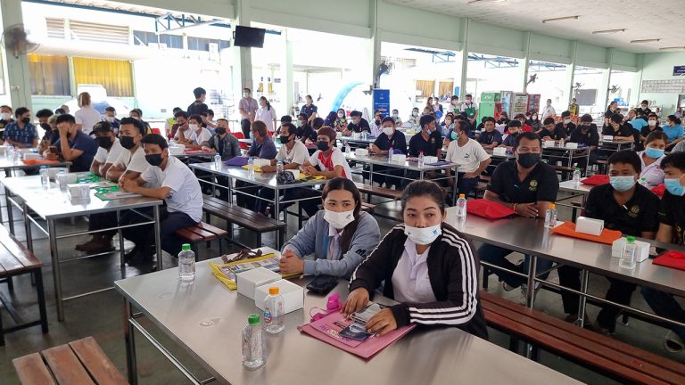 คปภ.สมุทรสาคร จับมือ บ.อุตสาหกรรมพันท้ายนรสิงห์ฯ จัดอบรมความรู้ ประกันพรบ.ฯ -รณรงค์ขับขี่ปลอดภัยฯ 100%