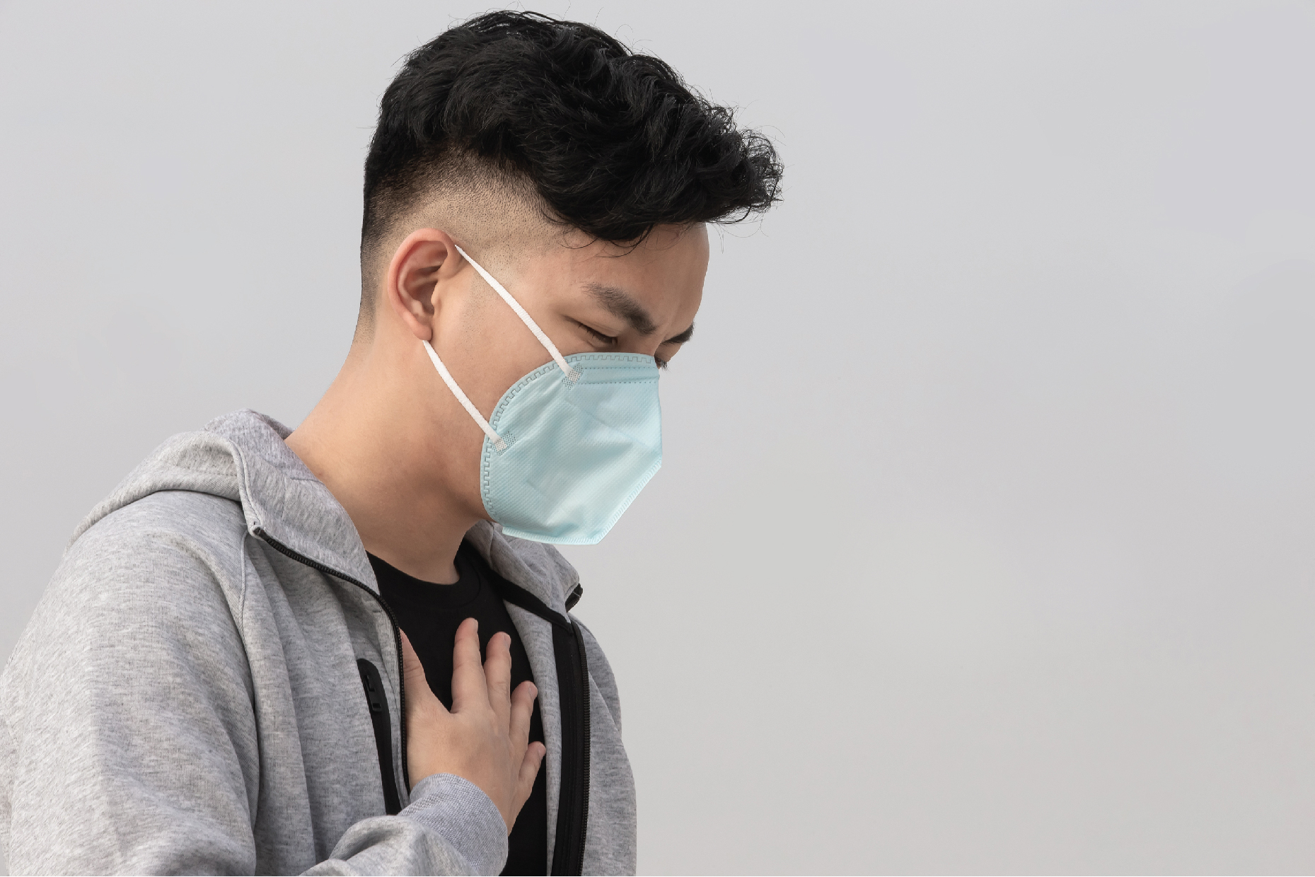 เช็กให้ชัวร์ ... "ใจสั่น แน่นหน้าอก โรคหัวใจ" หรือ "ลองโควิด" กันแน่ ?