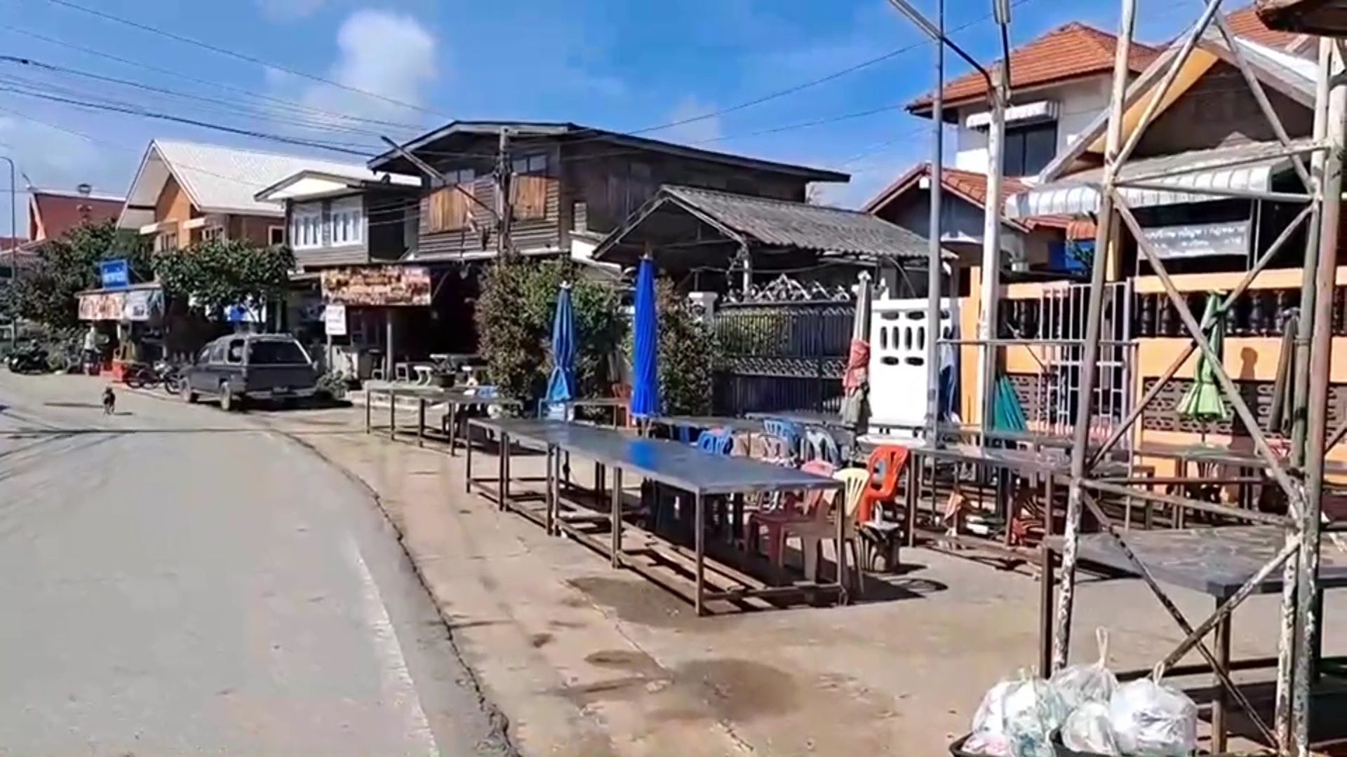 ด่วน!! ล็อกดาวน์ชุมชนเมืองขี้เหล็กใหญ่ 14 วัน คลัสเตอร์ขึ้นบ้านใหม่ รวมติดโควิดยอดพุ่งกว่า 42 ราย 