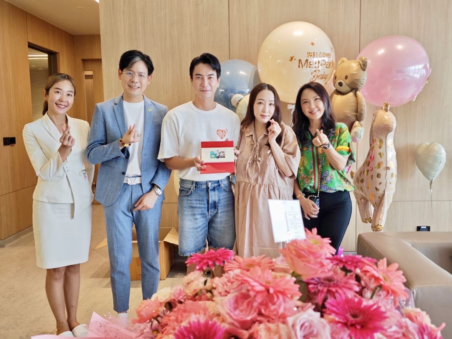  ความสุขที่สมบูรณ์แบบ !! คุณพ่อคุณแม่ป้ายแดง ตู่ ปิยวดี - มาวิน ปลื้มปริ่มหัวใจ ขอบคุณ GFC  ที่มอบของขวัญสุดล้ำค่า "น้องเหมี่ยวหมี่"