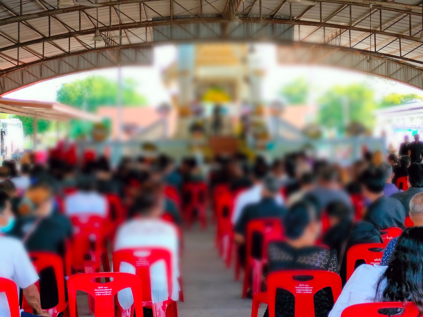 ญาติเหยื่อตู้ทึบตีนผีระทม กู้เงินจัดงานเรียงกัน 4 ศพ ยังไร้เงาคู่กรณีเข้าเยียวยา