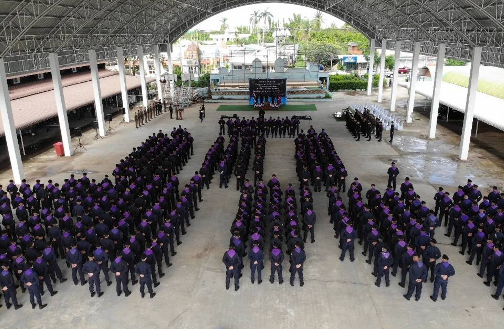 ตำรวจบุรีรัมย์  ฝึกเข้มยุทธวิธีปราบจลาจล เตรียมรับมือม็อบ