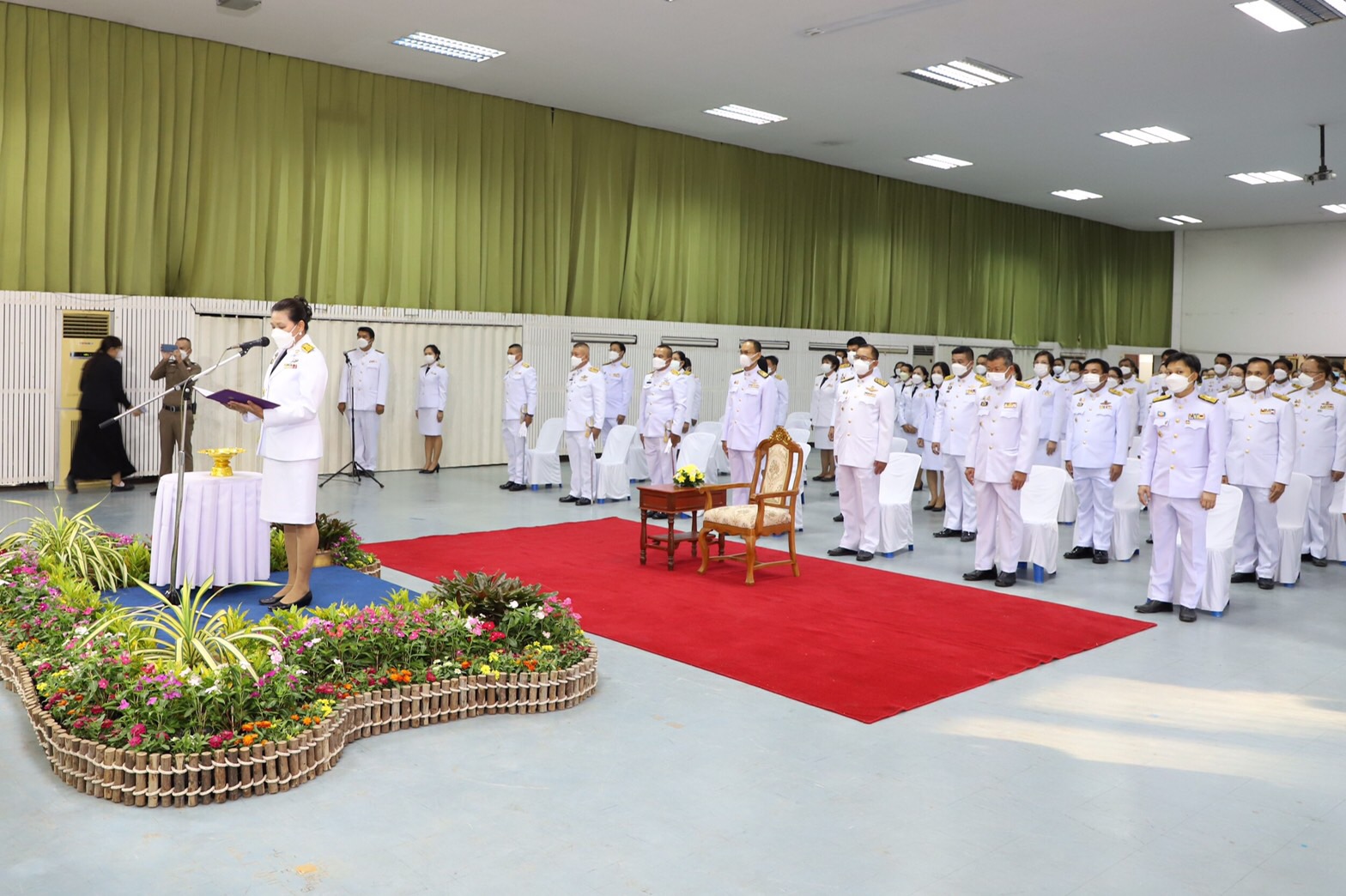 อ่างทองจัดพิธีวางพานพุ่มถวายราชสักการะ  เนื่องในวันพ่อขุนรามคำแหงมหาราช 2565