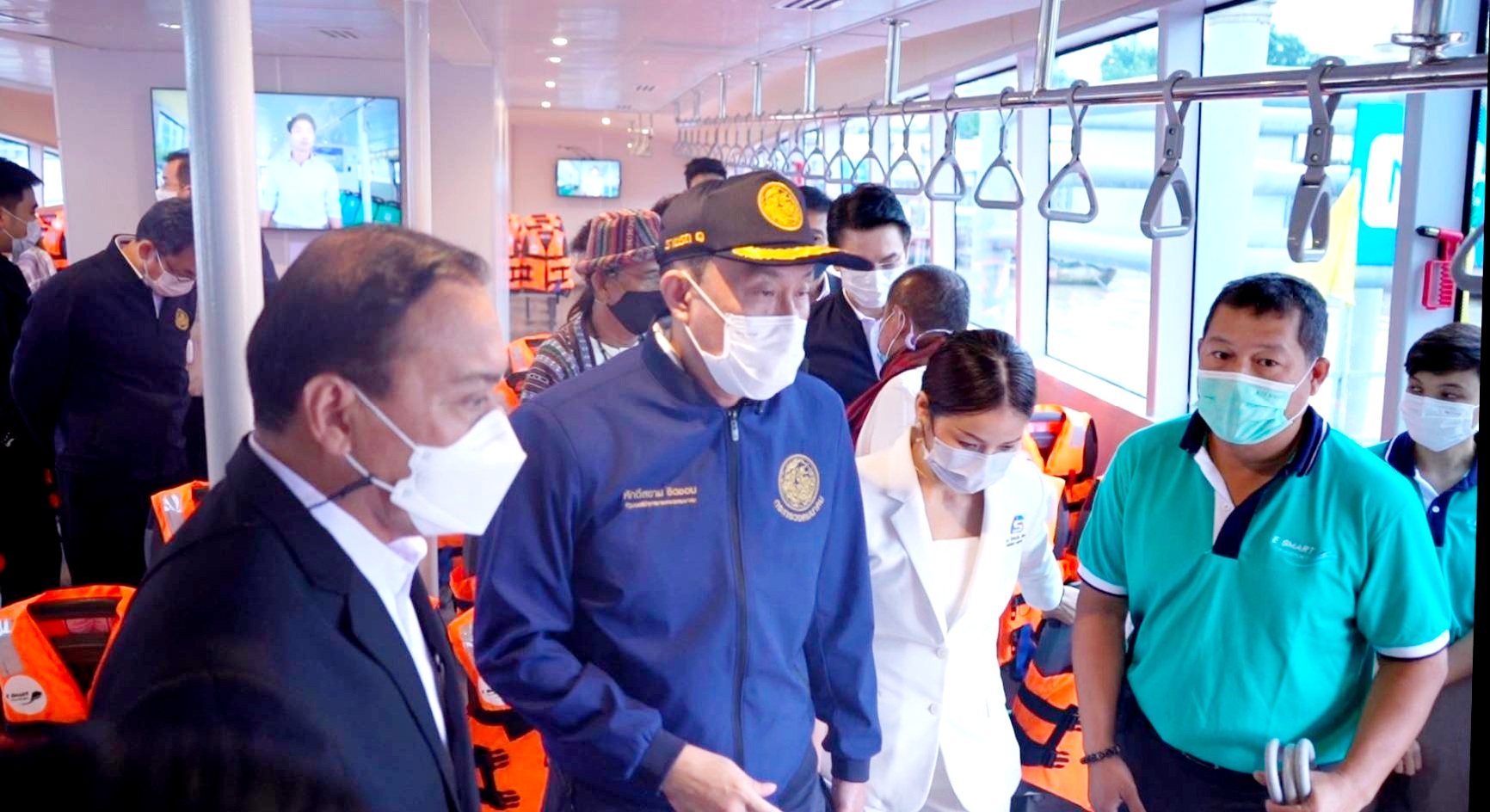 พลิกประวัติศาสตร์!! เปิด 2 สายรถเมล์พลังงานไฟฟ้า เชื่อมโยงทุกการเดินทางอย่างไร้รอยต่อ แถมลด PM 2.5