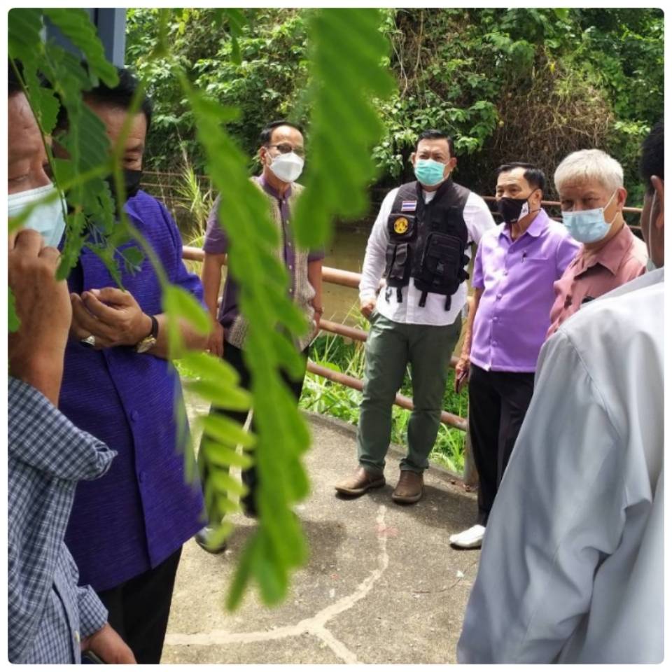 ลงพื้นที่ ดูเส้นทางน้ำ ท่อระบายน้ำเตรียมประสาน อบจ.ตาก ขุดลอกลำห้วย  ป้องกันน้ำท่วม