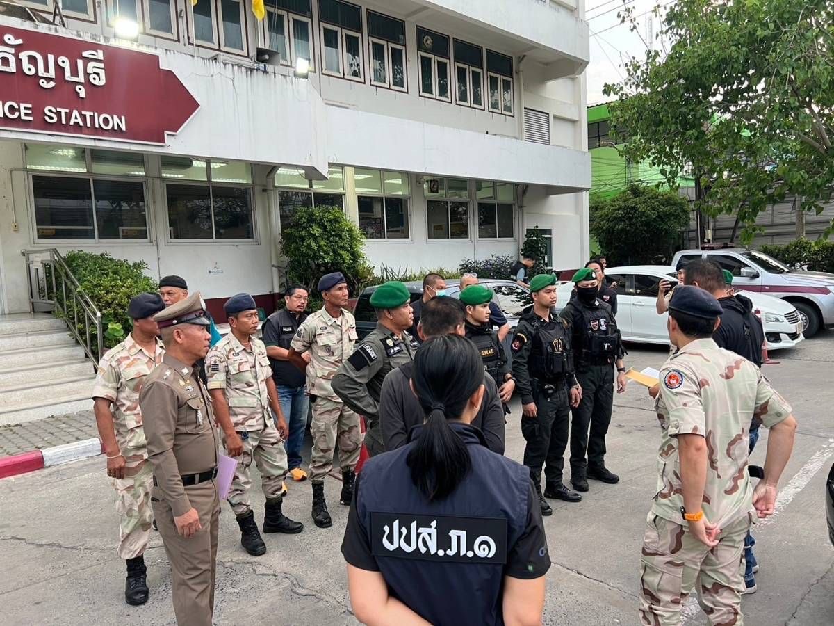 ป.ป.ส. เปิดปฏิบัติการยุทธการเด็ดปีกผู้ค้ารายย่อยปูพรหมปิดล้อมตรวจค้นพื้นที่ 7 จ.ปทุมธานี