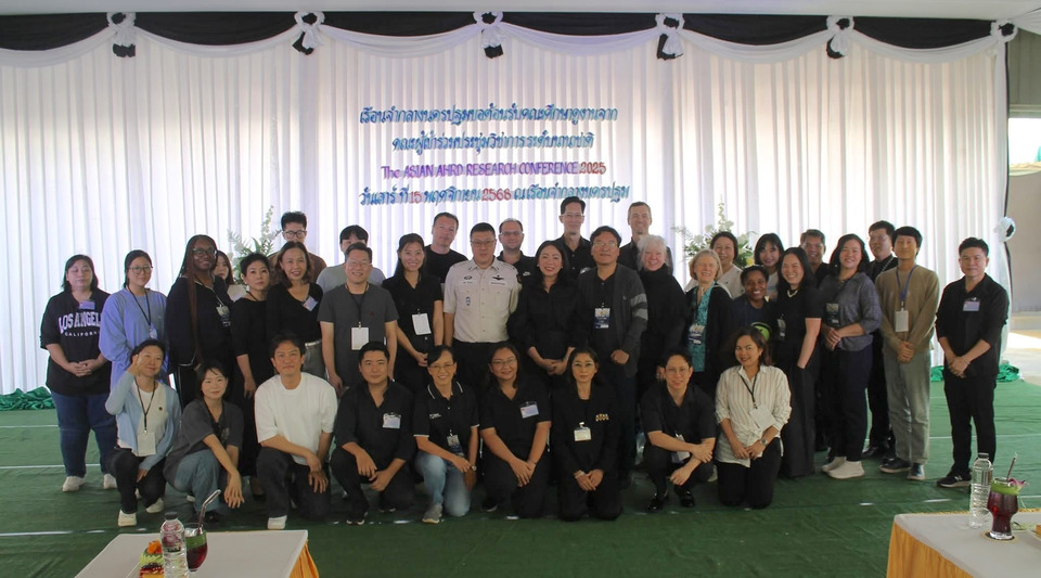 ผู้เข้าร่วมการประชุมวิจัยนานาชาติ The 24th Asian AHRD Research Conference 2025 เยี่ยมชม ดูงานเรือนจำกลางนครปฐม 