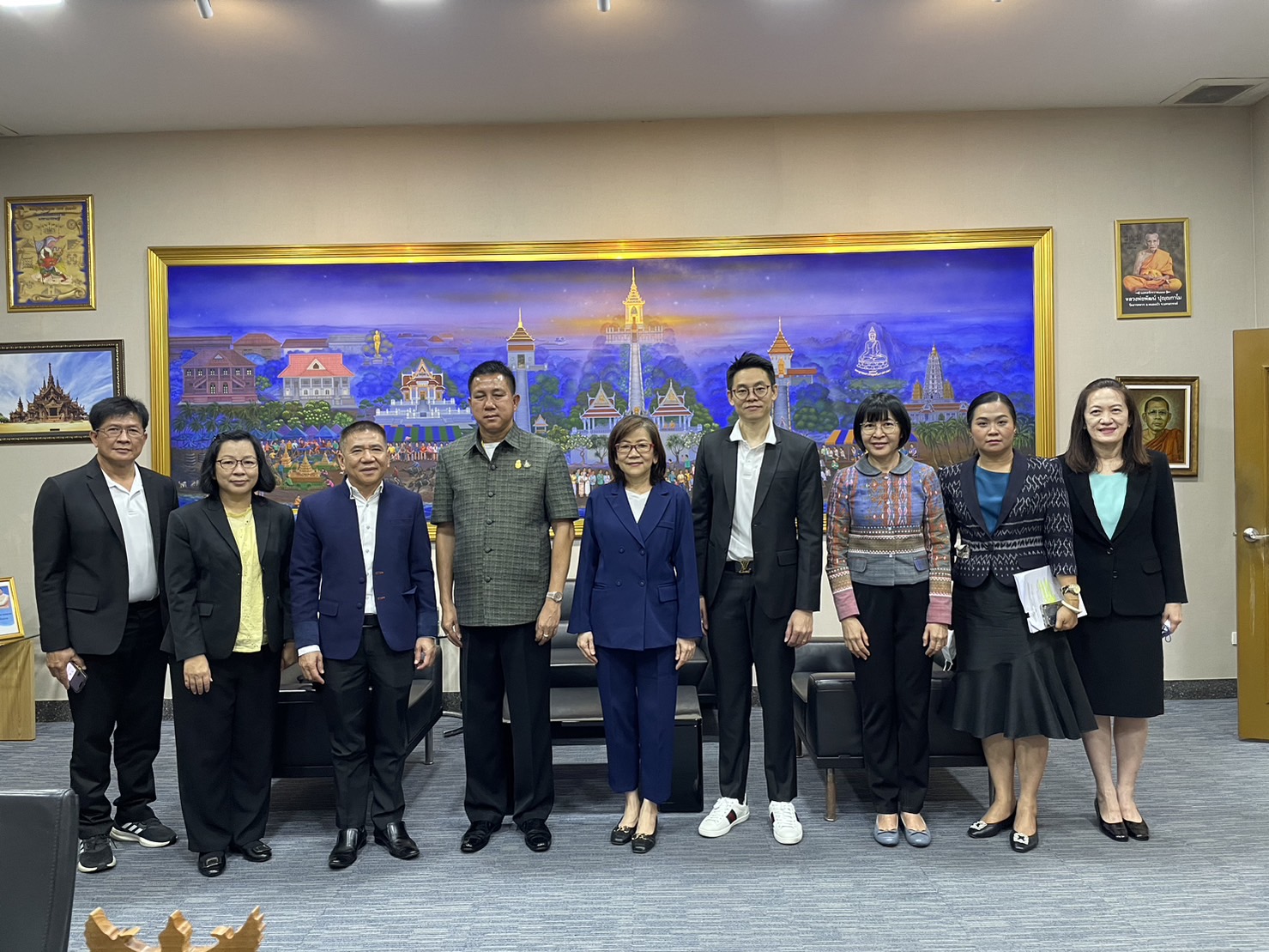 ป.ย.ป.จัดประชุมขับเคลื่อนใช้ระบบ e-Document แก่องค์กรปกครองส่วนท้องถิ่น จ.ชลบุรี