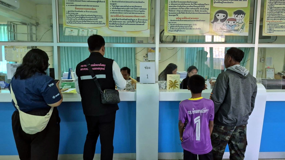ผู้ว่าฯ บุรีรัมย์ สั่งเร่งตั้งผู้ปกครอง ดูแลบัญชีเด็ก 10 ขวบ เหยื่อรถไฟมรณะ หลังลือเงินหายหลักล้าน