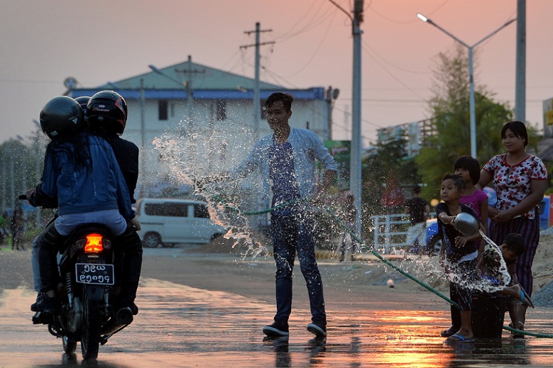 “เมียนมา” ปาดหน้าชาติเพื่อนบ้านอุษาคเนย์! “รบ.ทหาร” ชง “เทศกาลสงกรานต์” ขึ้นแท่น “มรดกโลก”
