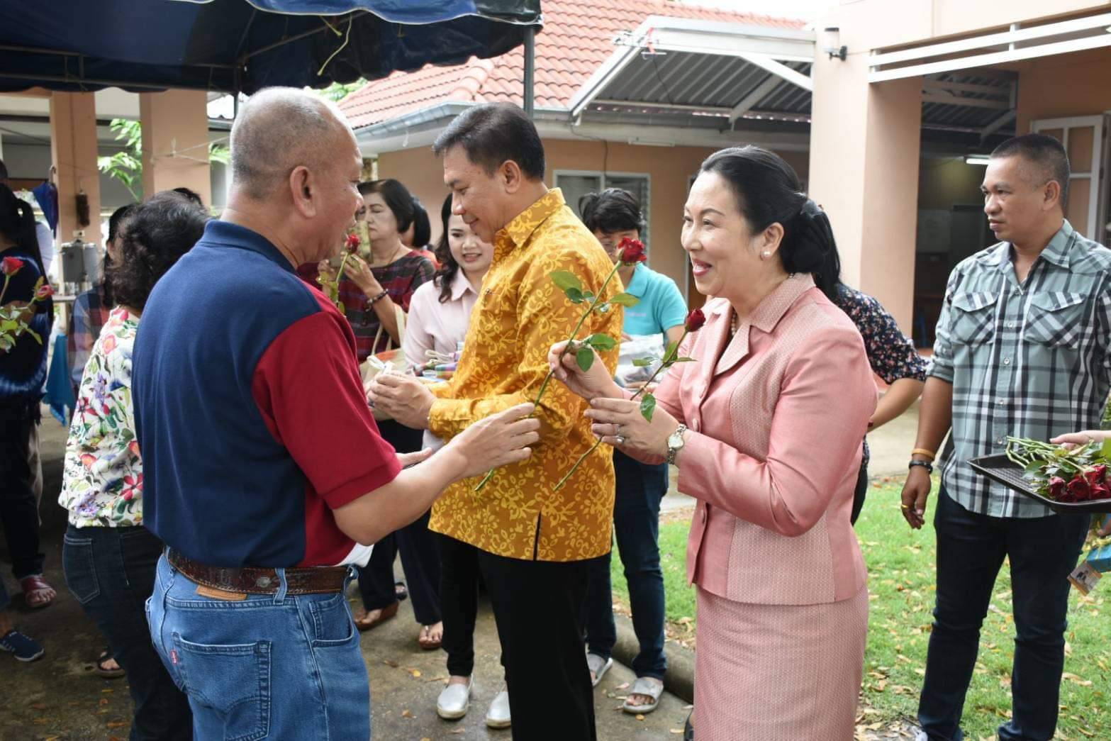 หลายหน่วยร่วมยินดี "ภิรมย์" ในโอกาสผู้ตรวจราชการกระทรวง สำนักงานปลัดกระทรวง