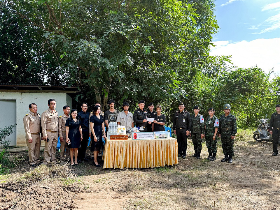ผบ.มทบ.31 เยี่ยมครอบครัวทหารกองเกิน มอบของบำรุงขวัญ-ดูแลสุขภาพ พร้อมประสาน พม.ช่วยเหลือต่อเนื่อง 