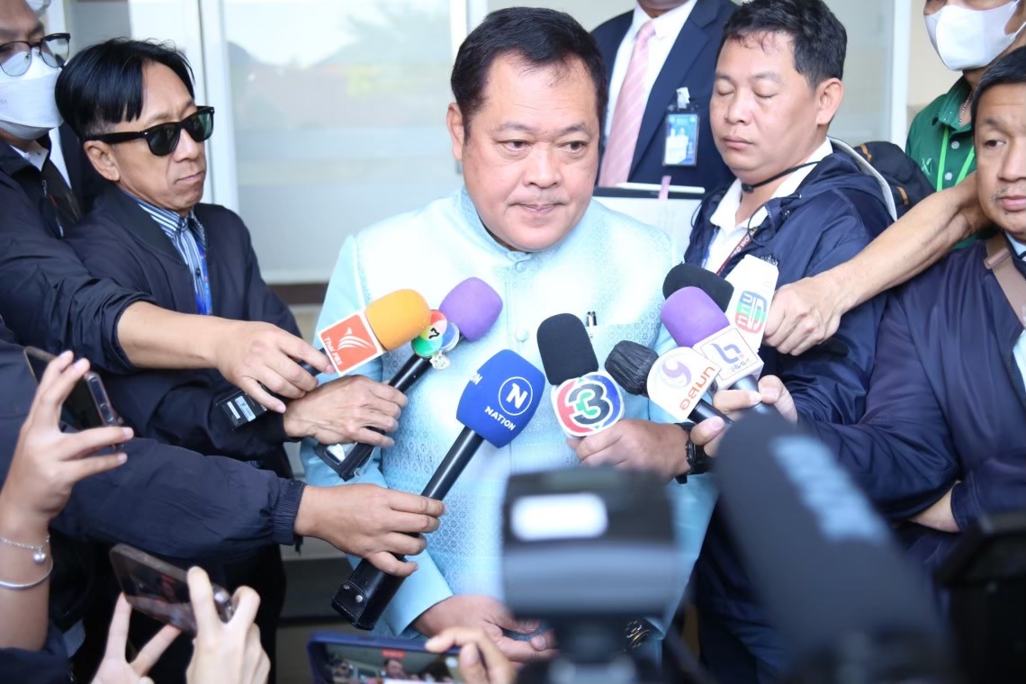 “ทวี​“ ชี้เป็นสิทธิ​ “ทักษิณ​“ ยื่นขอความเป็นธรรมอัยการคดีม.112​ ได้ กั๊กยื่นฟ้องยุค​ คสช.ชอบด้วยกฎหมายหรือไม่
