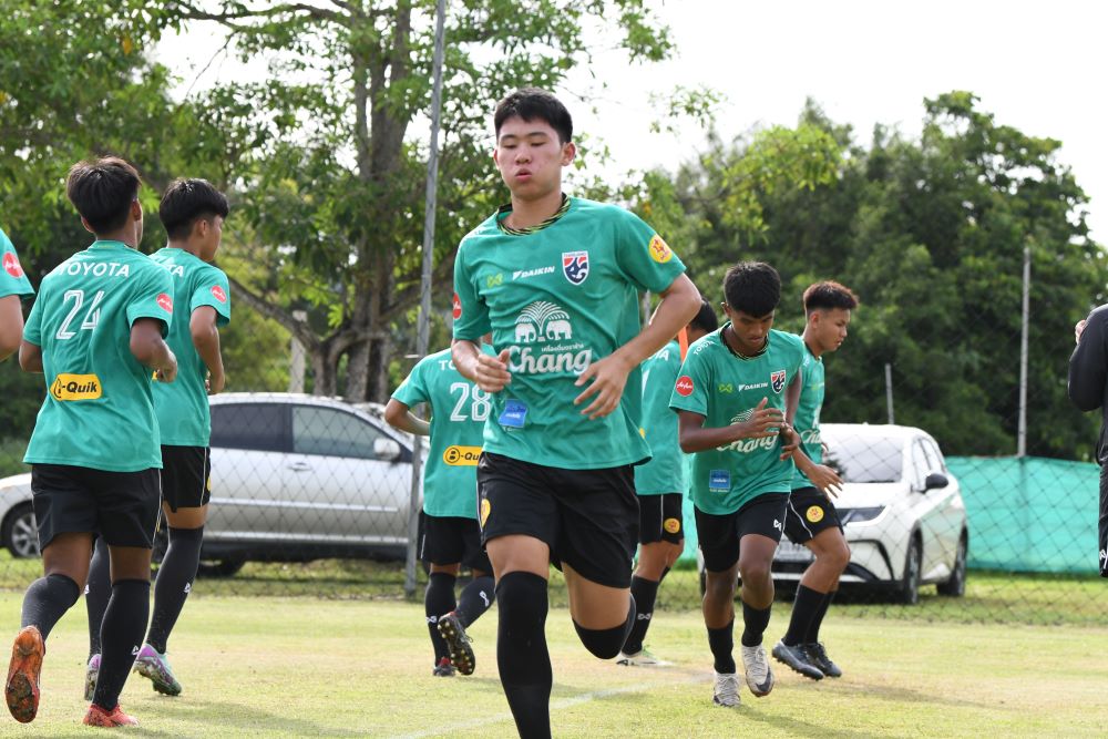 "ทีมชาติไทยU17" รายงานตัวซ้อมวันแรก "มาสเซอร์เด็จ" เผยแผนอุ่นเครื่อง 3 นัดซ้อมเช้า-เย็น เคร่งวินัยก่อนลุยชิงเจ้าอาเซียน