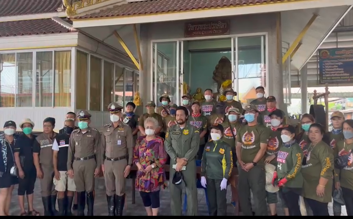 มูลนิธิร่วมกตัญญู มอบถุงยังชีพ ชุมชนถูกน้ำท่วม  500 ครัวเรือน 
