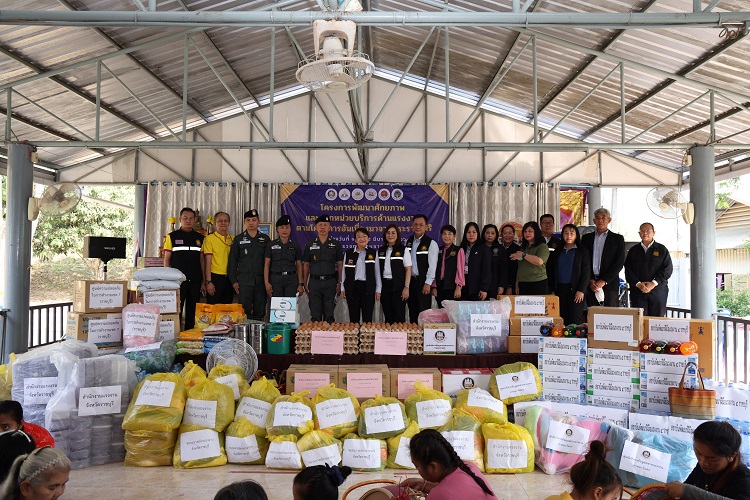 รมว.สุชาติ มอบ โฆษก – รักษาการอธิบดี กพร. ลงราชบุรี เยี่ยมชมการฝึกอาชีพ ตชด.