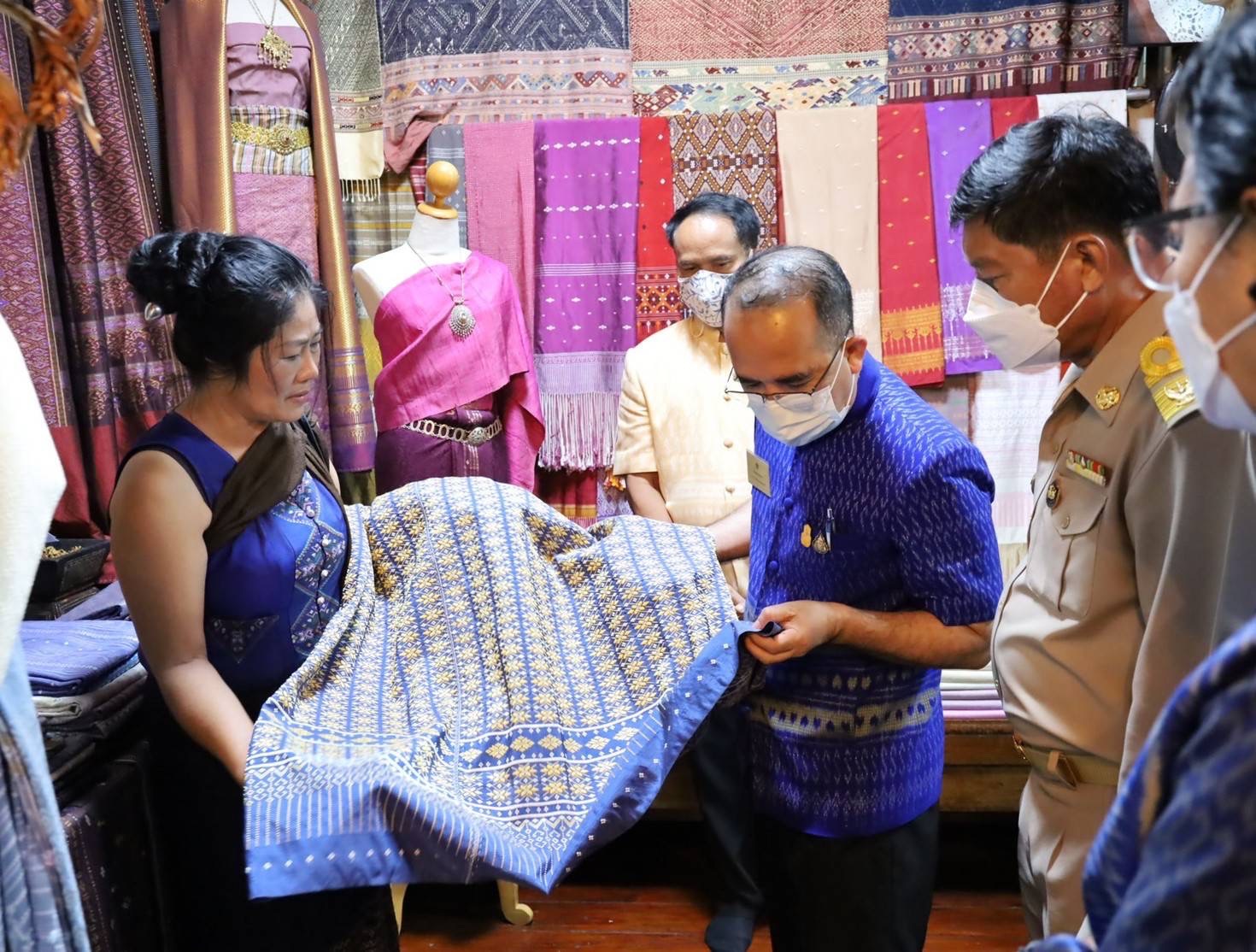 กรมการพัฒนาชุมชน จัดงาน “โอทอปไทย สู้ภัยโควิด-19” ฟื้นฟูเศรษฐกิจชุมชน