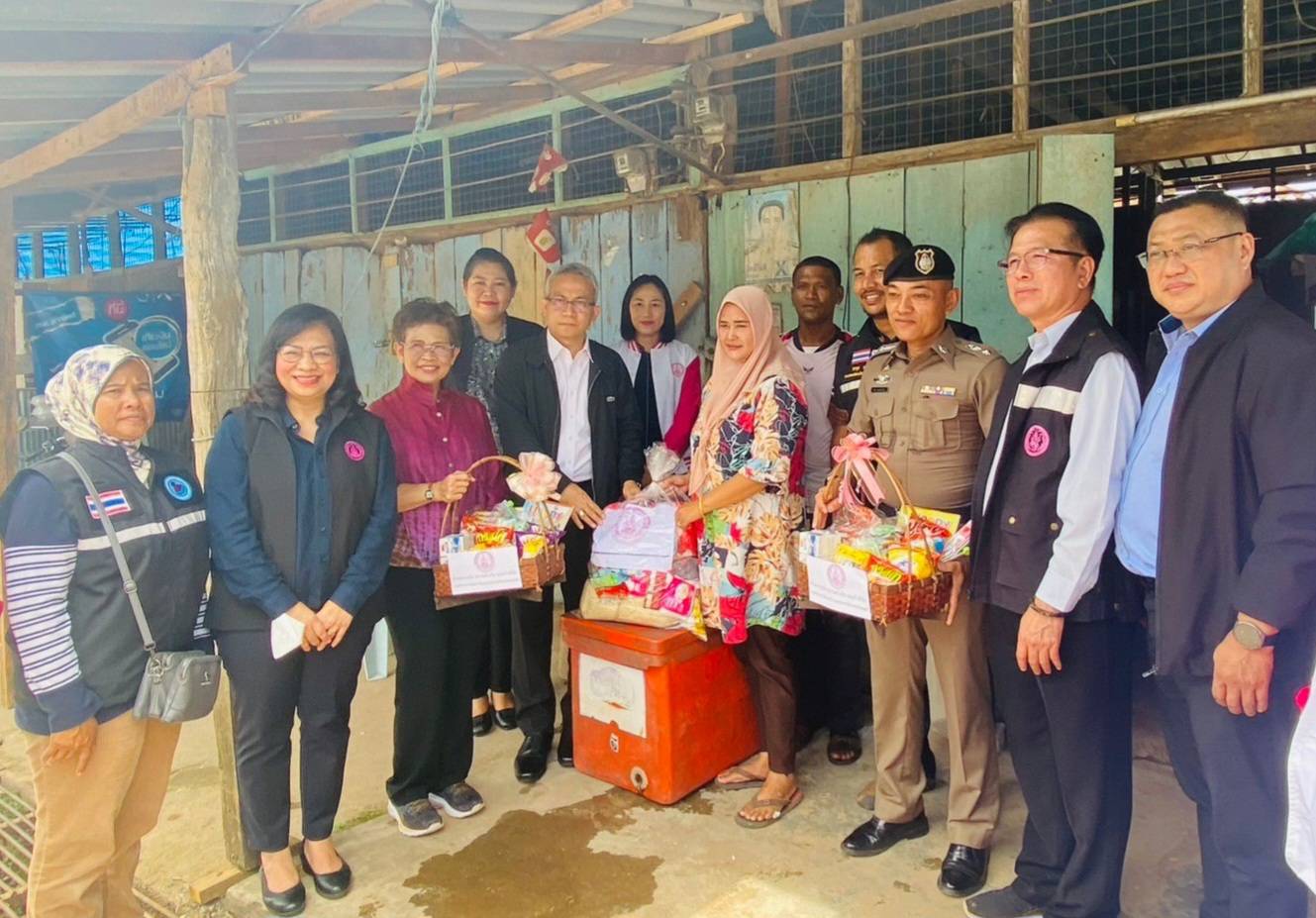 ปลัด พม. กำชับ ช่วยฟื้นฟูเยียวยาทุกครอบครัวเปราะบางจากเหตุพลุระเบิด จ.นราธิวาส 