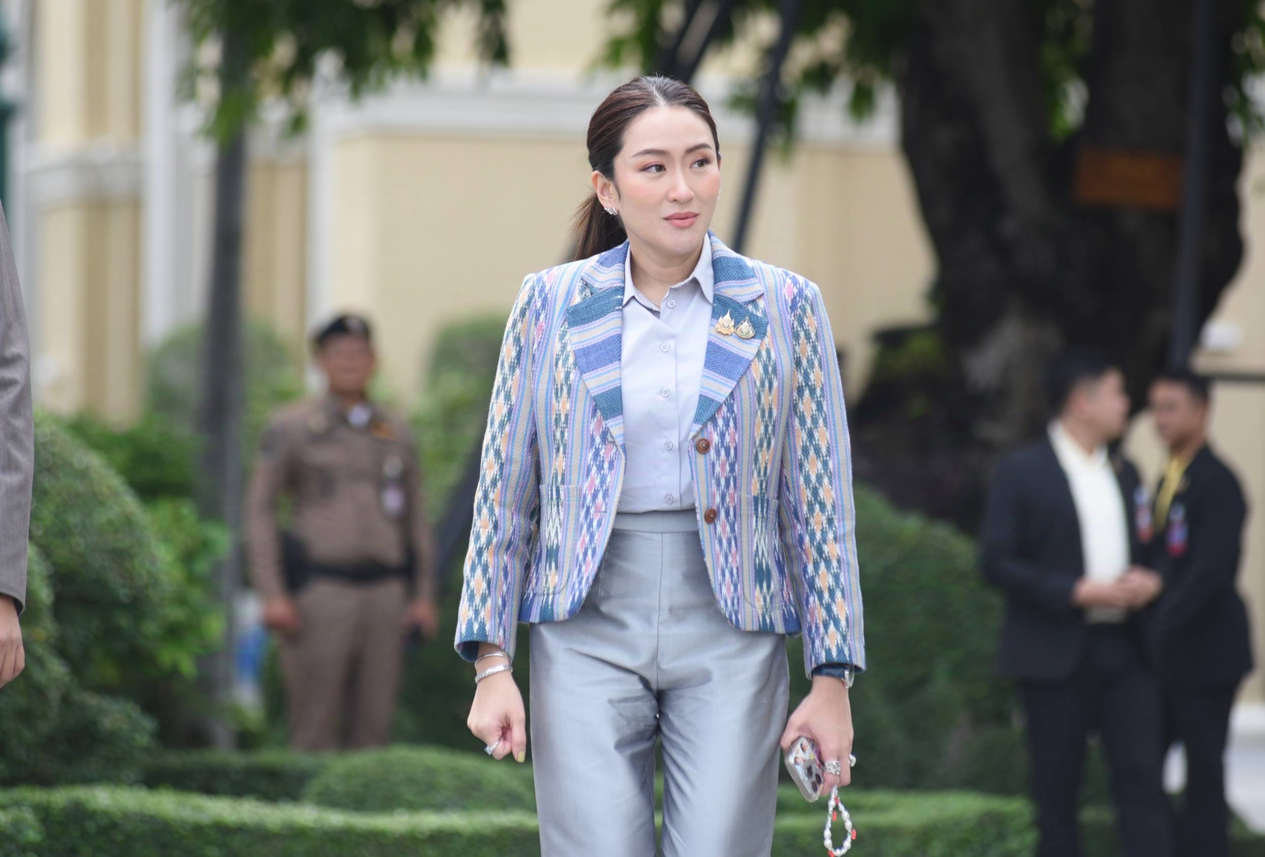 “อิ๊งค์” ร่วมประชุมใหญ่สามัญเพื่อไทย 19 พ.ย. “ทักษิณ” ลงพื้นที่ สุรินทร์ หาเสียงช่วยผู้สมัครนายก อบจ. 